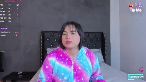 Snapshot of victoria_vallejo_01 chatting on July 2026 12:00:01 PM Victoria online show from July 2026 12:00:01 PM