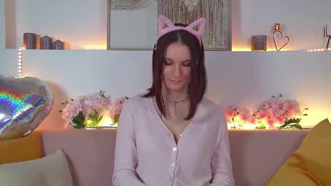 Victoria online show from February 2025 03:39:02 PM