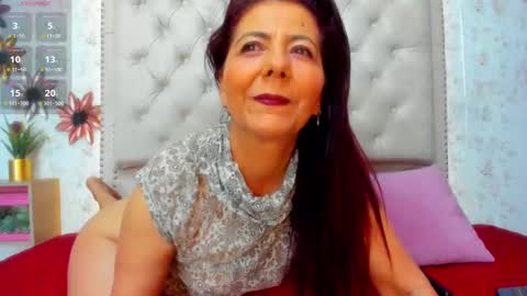 victoriaarousse online show from February 2025 11:58:01 PM