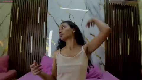 Snapshot of victoriaduarte chatting on September 2025 08:09:01 PM Victoria online show from September 2025 08:09:01 PM