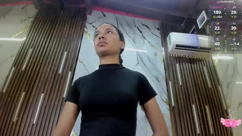 Snapshot of victoriaduarte chatting on October 2025 07:55:01 PM Victoria online show from October 2025 07:55:01 PM
