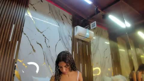 Snapshot of victoriaduarte chatting on May 2026 08:26:02 PM Victoria online show from May 2026 08:26:02 PM