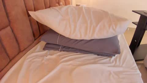 Victoria  online show from March 2025 04:50:02 PM