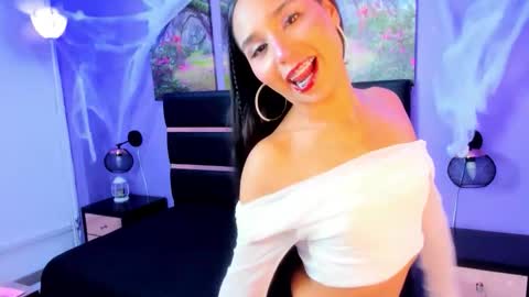 Snapshot of victoriavillalobos chatting on October 2025 09:15:02 PM victoriavillalobos online show from October 2025 09:15:02 PM