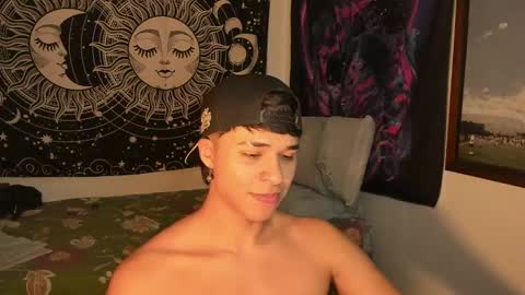 Snapshot of victorino_jhonson chatting on December 2024 11:18:02 PM Victorino Jhonson online show from December 2024 11:18:02 PM