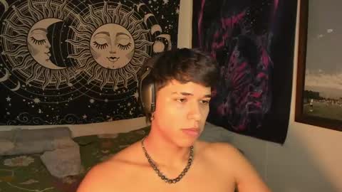 Snapshot of victorino_jhonson chatting on January 2025 12:06:02 AM Victorino Jhonson online show from January 2025 12:06:02 AM