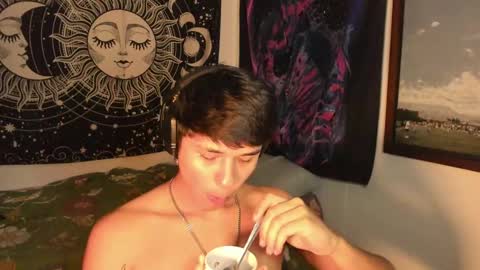 Snapshot of victorino_jhonson chatting on January 2025 03:04:02 AM Victorino Jhonson online show from January 2025 03:04:02 AM