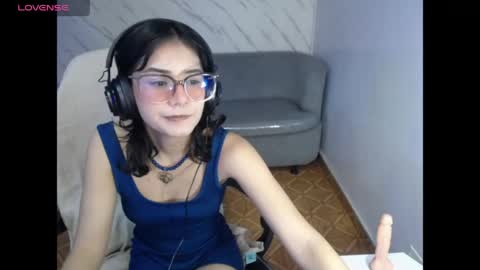 Snapshot of victorycat_v chatting on April 2026 03:11:01 AM Live 1000pm 600am COLOMBIAN HOUR online show from April 2026 03:11:01 AM