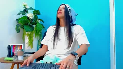 viictoriiasaenz online show from March 2026 07:15:01 AM