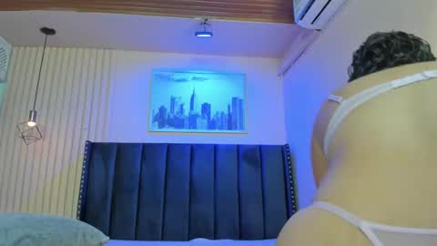 Viiolett online show from February 2026 07:54:01 PM