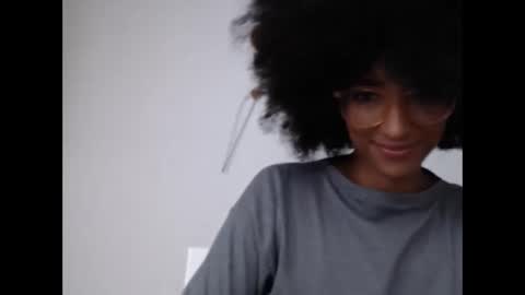 Snapshot of viiolettaaa chatting on April 2026 08:47:01 PM viiolettaaa online show from April 2026 08:47:01 PM