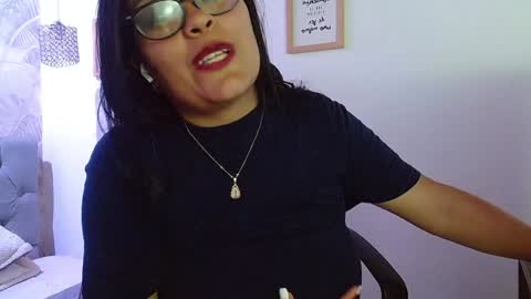 Snapshot of viiolleta chatting on January 2025 03:44:02 PM viioleta online show from January 2025 03:44:02 PM