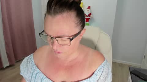 Ukrainian-woman online show from December 2024 12:14:02 PM