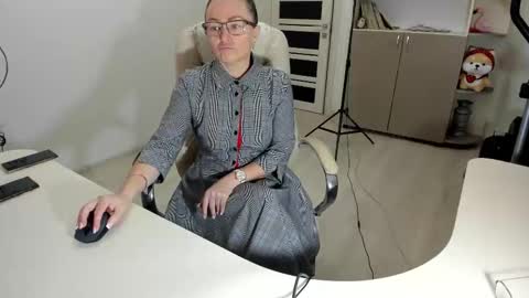 Ukrainian-woman online show from November 2025 05:52:01 AM