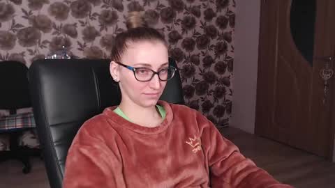 Snapshot of vikaericka chatting on December 2024 06:33:01 AM Vika online show from December 2024 06:33:01 AM