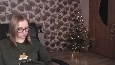 Snapshot of vikaericka chatting on December 2024 07:51:01 PM Vika online show from December 2024 07:51:01 PM