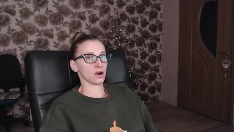 Snapshot of vikaericka chatting on December 2024 06:03:02 AM Vika online show from December 2024 06:03:02 AM