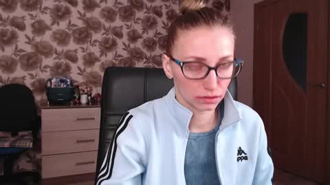 Snapshot of vikaericka chatting on January 2025 06:57:02 AM Vika online show from January 2025 06:57:02 AM