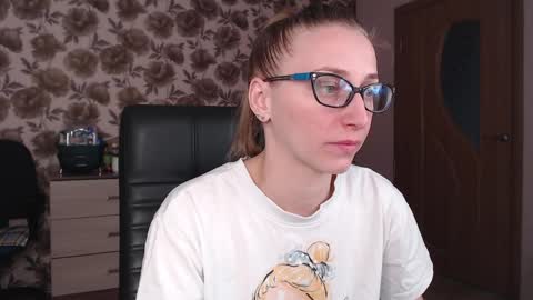 Snapshot of vikaericka chatting on February 2025 07:18:02 AM Vika online show from February 2025 07:18:02 AM