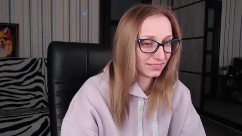 Snapshot of vikaericka chatting on March 2025 06:22:02 PM Vika online show from March 2025 06:22:02 PM
