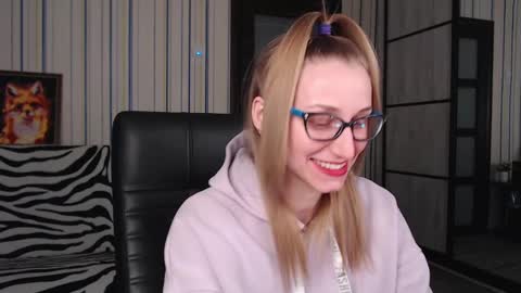 Snapshot of vikaericka chatting on March 2025 06:29:01 PM Vika online show from March 2025 06:29:01 PM