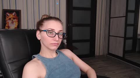 Snapshot of vikaericka chatting on March 2025 11:35:02 PM Vika online show from March 2025 11:35:02 PM