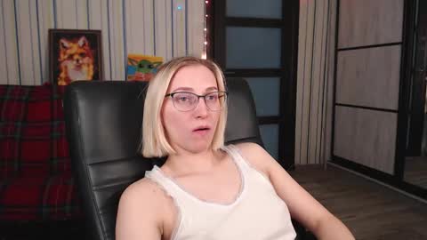 Snapshot of vikaericka chatting on February 2026 06:50:01 AM Vika online show from February 2026 06:50:01 AM