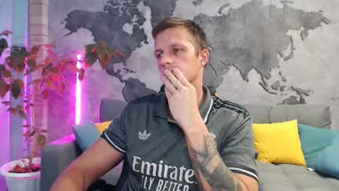 vikingchrisss online show from October 2025 10:08:02 AM