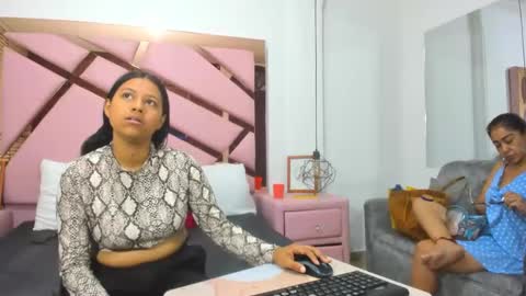 vikiTomson online show from January 2025 12:11:02 PM