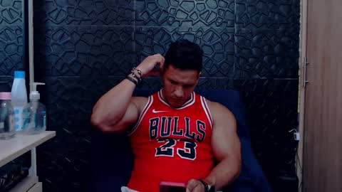 Viktor Herrera online show from February 2026 06:57:01 PM