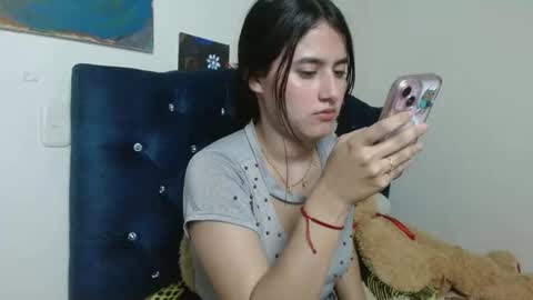 Snapshot of vikysexy28 chatting on December 2025 03:56:02 AM vikysexy28 online show from December 2025 03:56:02 AM