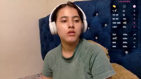 Snapshot of vikysexy28 chatting on February 2026 05:57:01 AM vikysexy28 online show from February 2026 05:57:01 AM