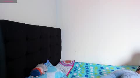 Vinaly online show from October 2025 07:01:02 PM