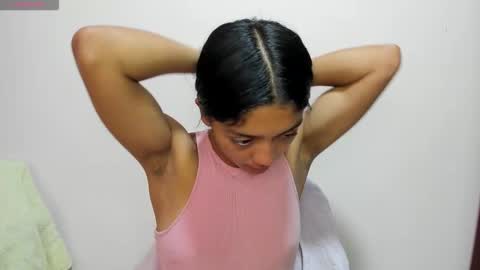 Vinaly online show from December 2025 09:43:02 PM