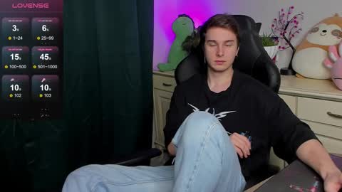 Vincent Strong online show from September 2025 02:18:02 PM