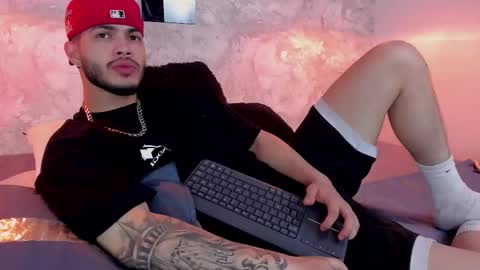 Vincent online show from October 2025 03:56:01 AM