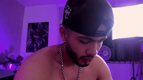 Vincent online show from December 2025 03:45:02 AM