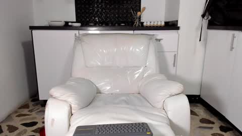 Snapshot of vincenthunter chatting on January 2025 01:59:02 AM Vincent online show from January 2025 01:59:02 AM