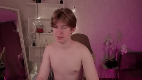 Snapshot of vincentpotts chatting on October 2025 05:37:01 AM Vincent online show from October 2025 05:37:01 AM