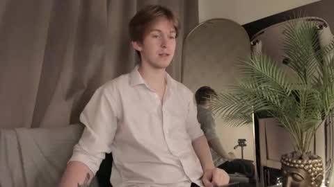 Snapshot of vincentpotts chatting on October 2025 05:50:02 AM Vincent online show from October 2025 05:50:02 AM