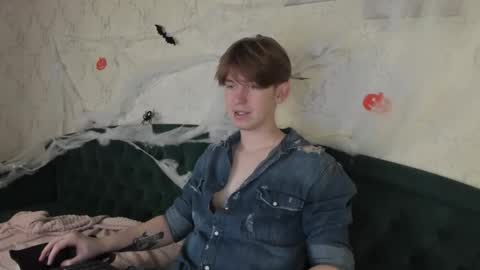 Snapshot of vincentpotts chatting on October 2025 05:32:02 AM Vincent online show from October 2025 05:32:02 AM