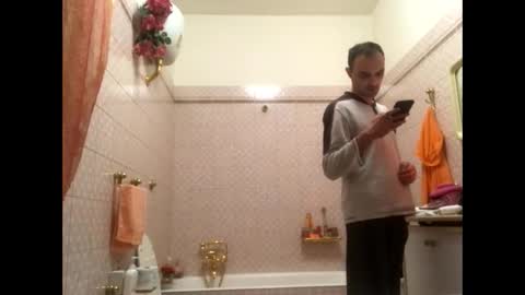 Snapshot of vinmin90 chatting on December 2024 09:34:02 PM Zenith online show from December 2024 09:34:02 PM