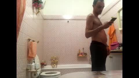 Snapshot of vinmin90 chatting on December 2024 11:24:02 PM Zenith online show from December 2024 11:24:02 PM