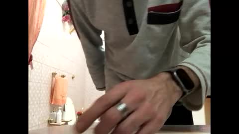 Snapshot of vinmin90 chatting on January 2025 10:22:01 PM Zenith online show from January 2025 10:22:01 PM