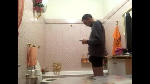 Snapshot of vinmin90 chatting on February 2025 02:48:01 PM Zenith online show from February 2025 02:48:01 PM