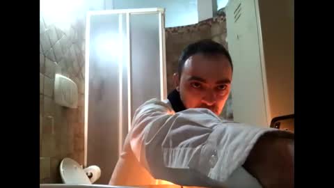 Snapshot of vinmin90 chatting on February 2025 11:59:02 PM Zenith online show from February 2025 11:59:02 PM