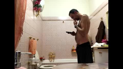 Snapshot of vinmin90 chatting on March 2025 11:11:01 PM Zenith online show from March 2025 11:11:01 PM