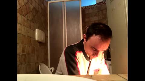 Snapshot of vinmin90 chatting on March 2025 11:09:02 PM Zenith online show from March 2025 11:09:02 PM