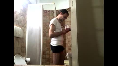 Snapshot of vinmin90 chatting on October 2025 08:51:02 PM Zenith online show from October 2025 08:51:02 PM