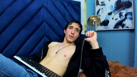 vinniematte online show from March 2025 06:06:02 AM